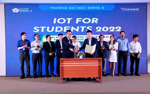 Cooperation in training, human resource supply and transfer of IoT Education solutions